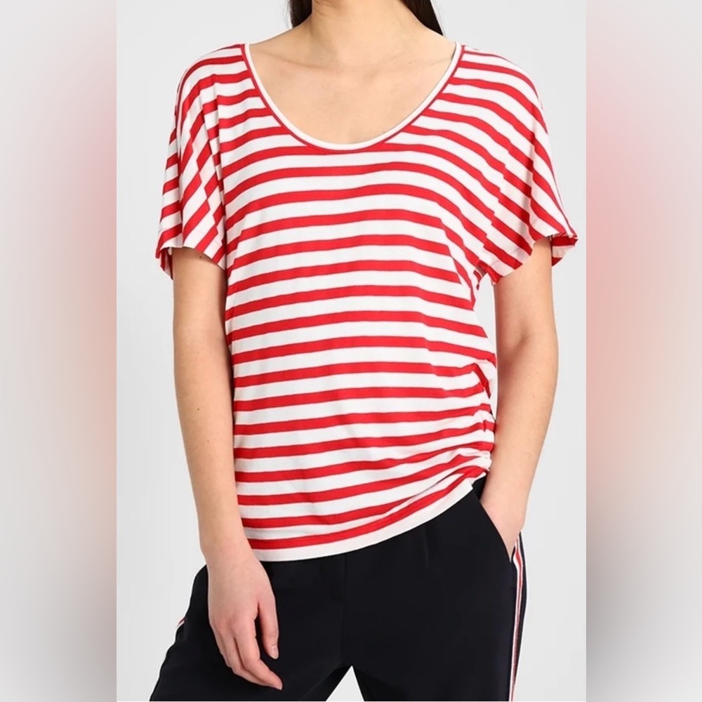💥Michael Kors Crew Neck Red and White Striped Top M